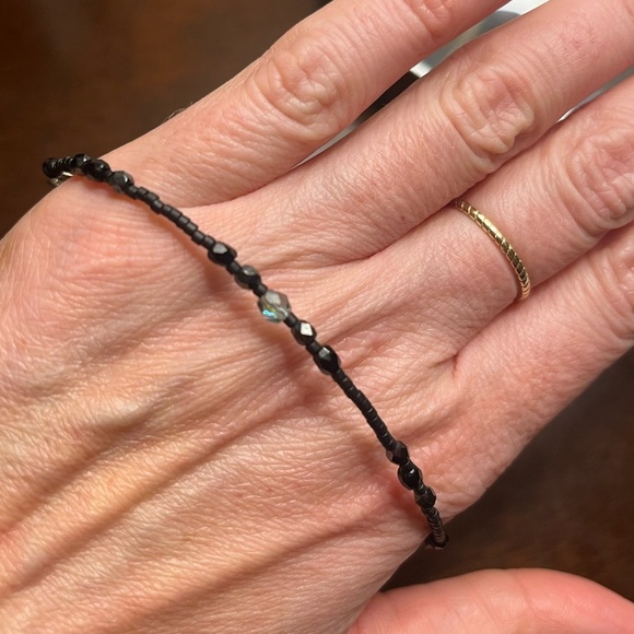 Holly Yashi Black Beaded Ankle Bracelet - Picture 4 of 5